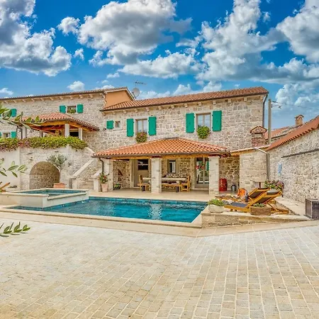 Kata In Selina Villa Sveti Lovreč Pazenatički