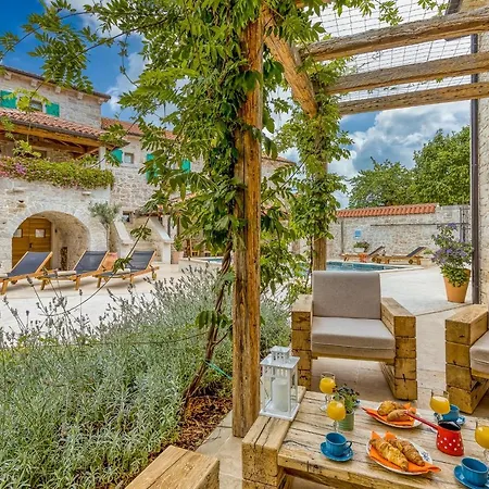 Kata In Selina Villa Sveti Lovreč Pazenatički
