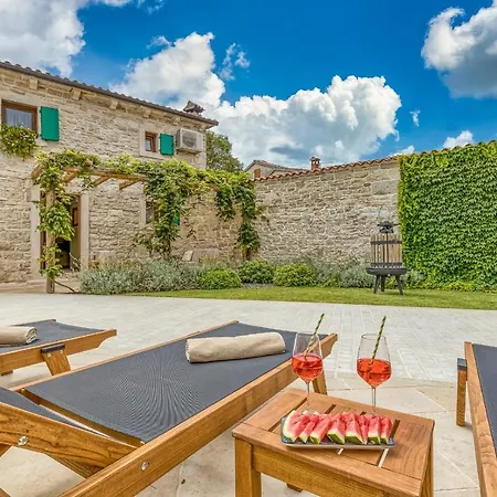 Villa Kata In Selina *